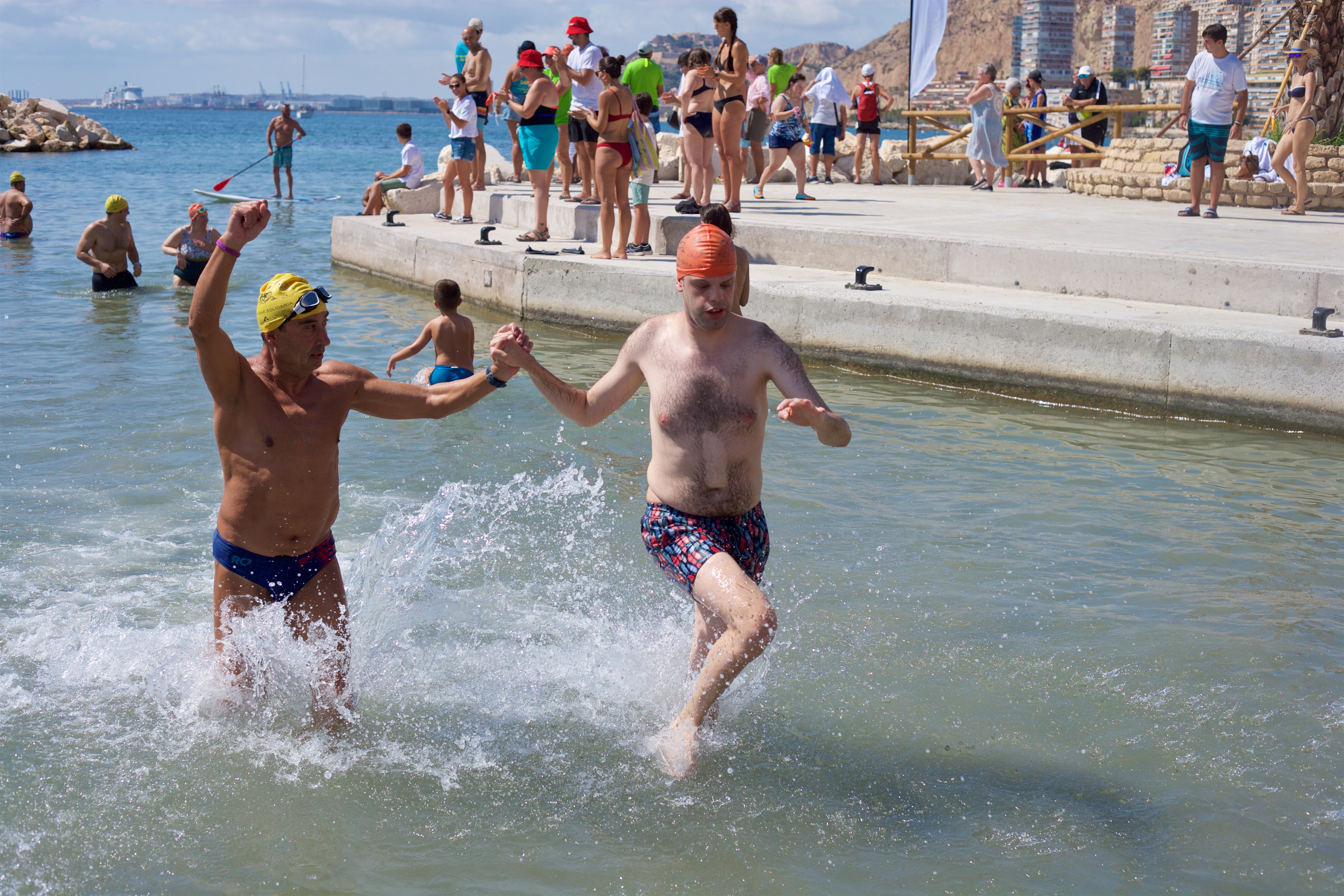 Voleibol inclusivo en la playa
